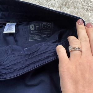 Navy blue figs joggers size Small petite